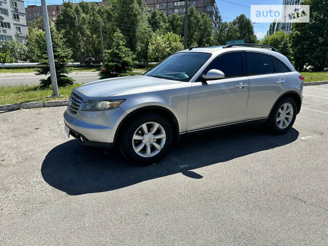 Сірий Інфініті FX 35, об'ємом двигуна 3.5 л та пробігом 282 тис. км за 6000 $, фото 1 на Automoto.ua