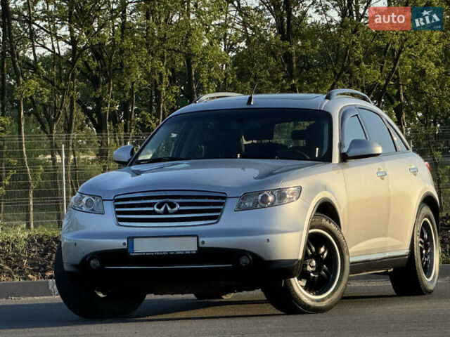 Сірий Інфініті FX 35, об'ємом двигуна 3.5 л та пробігом 243 тис. км за 6950 $, фото 1 на Automoto.ua
