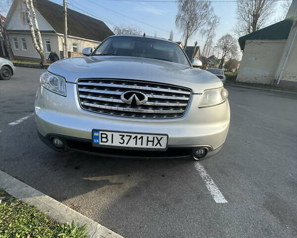 Серый Инфинити FX 35, объемом двигателя 3.5 л и пробегом 179 тыс. км за 9300 $, фото 1 на Automoto.ua