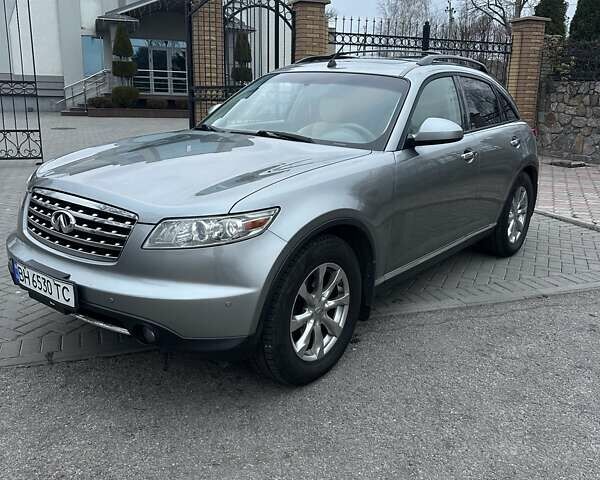 Серый Инфинити FX 35, объемом двигателя 3.5 л и пробегом 214 тыс. км за 8800 $, фото 1 на Automoto.ua