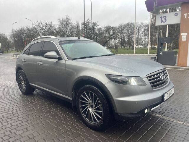 Серый Инфинити FX 35, объемом двигателя 3.5 л и пробегом 209 тыс. км за 7800 $, фото 1 на Automoto.ua