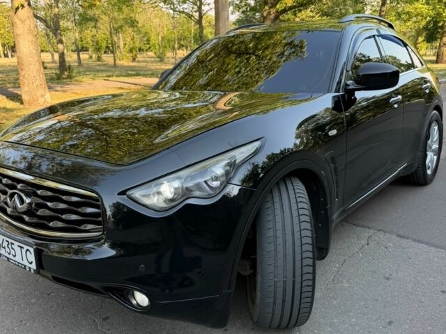 Чорний Інфініті FX 37, об'ємом двигуна 3.7 л та пробігом 186 тис. км за 14050 $, фото 1 на Automoto.ua