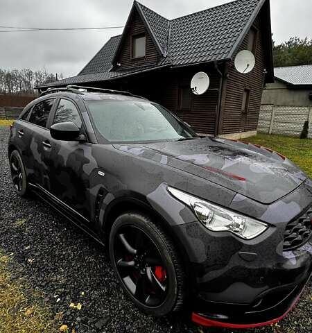 Чорний Інфініті FX 37, об'ємом двигуна 3.7 л та пробігом 321 тис. км за 13000 $, фото 1 на Automoto.ua