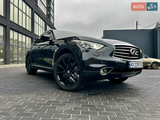 Черный Инфинити FX 37, объемом двигателя 3.7 л и пробегом 163 тыс. км за 13400 $, фото 1 на Automoto.ua