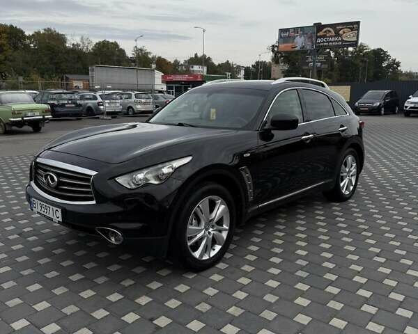 Черный Инфинити FX 37, объемом двигателя 3.7 л и пробегом 172 тыс. км за 17700 $, фото 1 на Automoto.ua