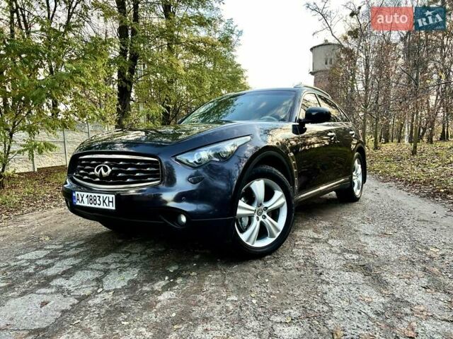 Коричневый Инфинити FX 37, объемом двигателя 3.7 л и пробегом 157 тыс. км за 14500 $, фото 1 на Automoto.ua