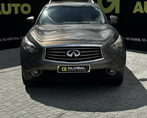 Сірий Інфініті FX 37, об'ємом двигуна 3.7 л та пробігом 220 тис. км за 14000 $, фото 1 на Automoto.ua