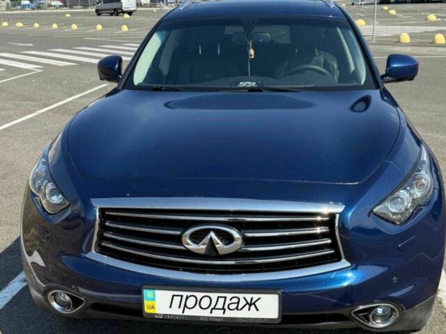 Синий Инфинити FX 37, объемом двигателя 3.7 л и пробегом 50 тыс. км за 28785 $, фото 1 на Automoto.ua