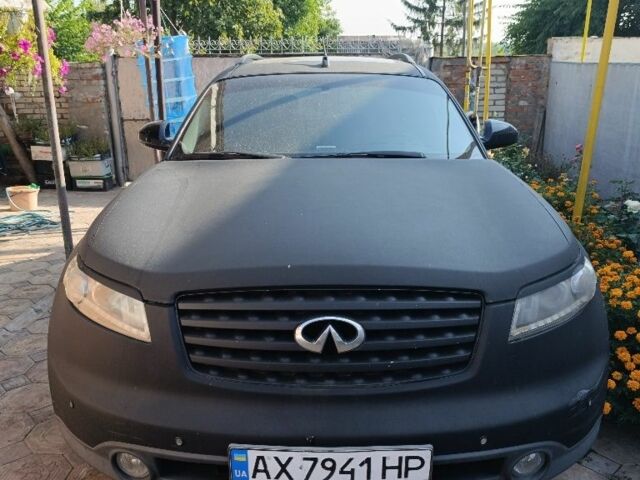 Чорний Інфініті FX 45, об'ємом двигуна 4.5 л та пробігом 185 тис. км за 5500 $, фото 1 на Automoto.ua