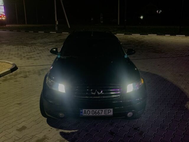 Черный Инфинити FX 45, объемом двигателя 4.5 л и пробегом 182 тыс. км за 6500 $, фото 1 на Automoto.ua