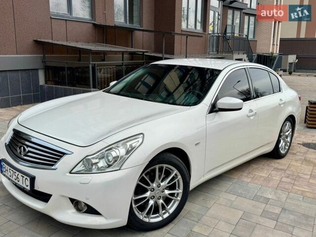 Білий Інфініті G25, об'ємом двигуна 2.5 л та пробігом 230 тис. км за 8999 $, фото 1 на Automoto.ua