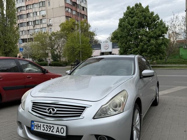 Серый Инфинити G25, объемом двигателя 2.5 л и пробегом 155 тыс. км за 7400 $, фото 1 на Automoto.ua