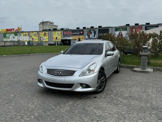 Сірий Інфініті G25, об'ємом двигуна 2.5 л та пробігом 220 тис. км за 9000 $, фото 1 на Automoto.ua