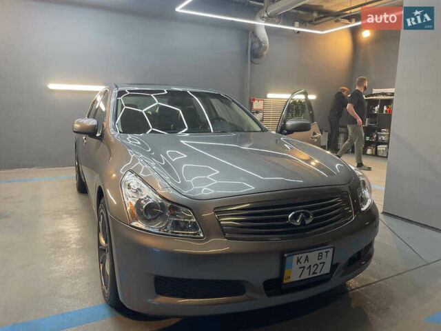 Сірий Інфініті G35, об'ємом двигуна 3.5 л та пробігом 200 тис. км за 9000 $, фото 1 на Automoto.ua