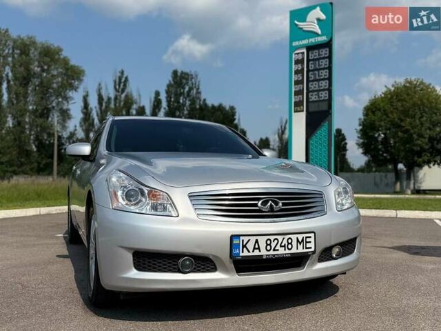 Серый Инфинити G35, объемом двигателя 3.5 л и пробегом 240 тыс. км за 6899 $, фото 1 на Automoto.ua