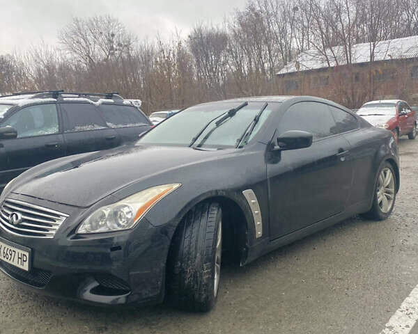 Черный Инфинити G37, объемом двигателя 3.7 л и пробегом 200 тыс. км за 9200 $, фото 1 на Automoto.ua