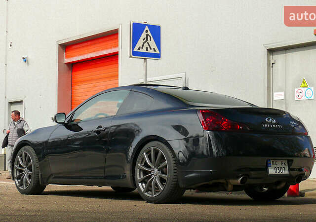 Черный Инфинити G37, объемом двигателя 3.7 л и пробегом 70 тыс. км за 10500 $, фото 1 на Automoto.ua
