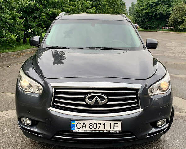 Серый Инфинити JX35, объемом двигателя 3.5 л и пробегом 203 тыс. км за 18500 $, фото 1 на Automoto.ua