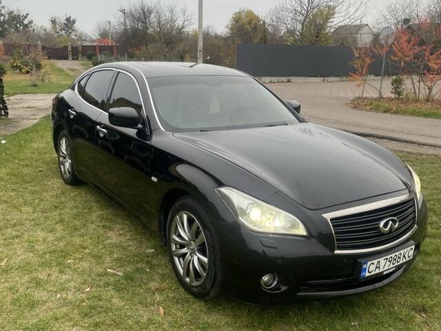 Черный Инфинити M25, объемом двигателя 2.5 л и пробегом 222 тыс. км за 11999 $, фото 1 на Automoto.ua