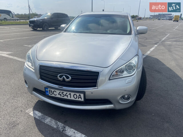 Сірий Інфініті M30, об'ємом двигуна 3 л та пробігом 170 тис. км за 12250 $, фото 1 на Automoto.ua