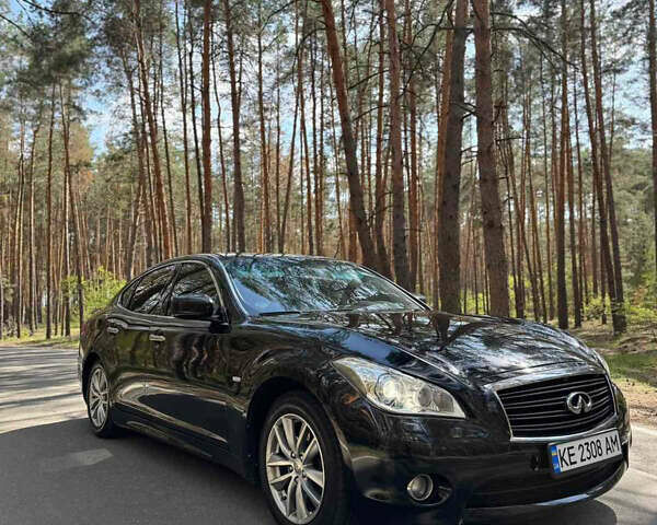 Черный Инфинити M37, объемом двигателя 3.7 л и пробегом 199 тыс. км за 14999 $, фото 1 на Automoto.ua