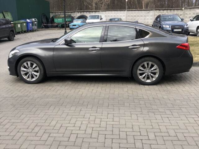 Сірий Інфініті M37, об'ємом двигуна 3.7 л та пробігом 198 тис. км за 14999 $, фото 1 на Automoto.ua
