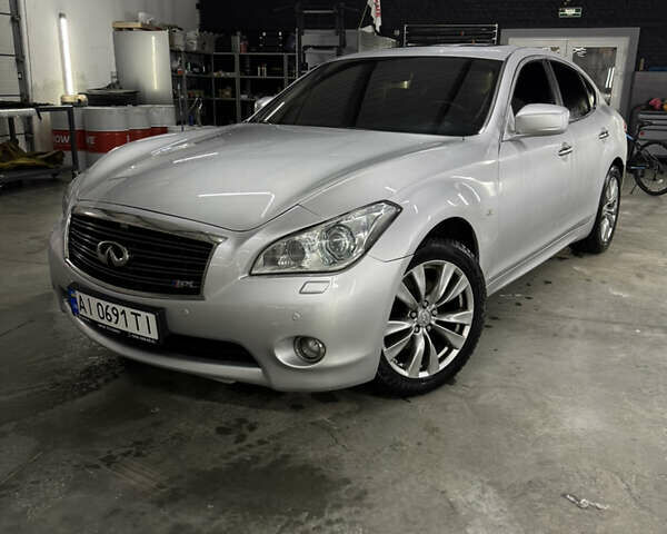 Серый Инфинити M37, объемом двигателя 3.7 л и пробегом 191 тыс. км за 12100 $, фото 1 на Automoto.ua