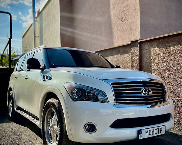 Інфініті QX56, об'ємом двигуна 5.55 л та пробігом 192 тис. км за 23000 $, фото 1 на Automoto.ua