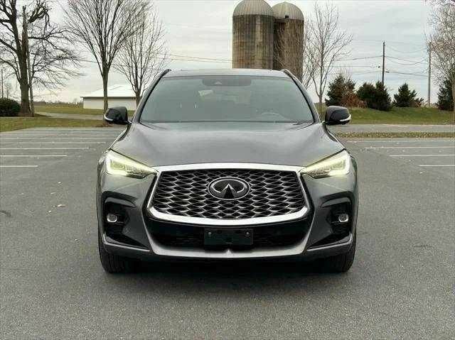 Серый Инфинити QX56, объемом двигателя 0 л и пробегом 40 тыс. км за 26000 $, фото 1 на Automoto.ua