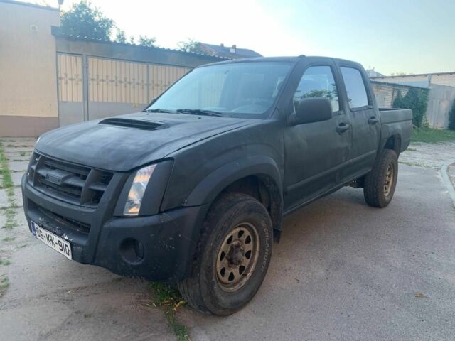 Чорний Ісузу D-Max, об'ємом двигуна 3 л та пробігом 250 тис. км за 3342 $, фото 1 на Automoto.ua