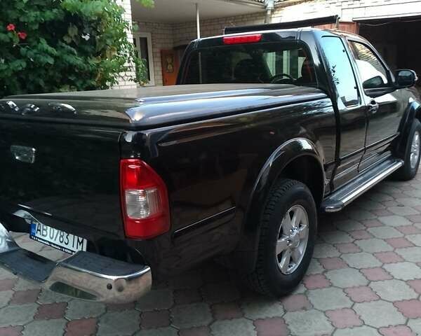 Чорний Ісузу D-Max, об'ємом двигуна 3 л та пробігом 300 тис. км за 12000 $, фото 1 на Automoto.ua
