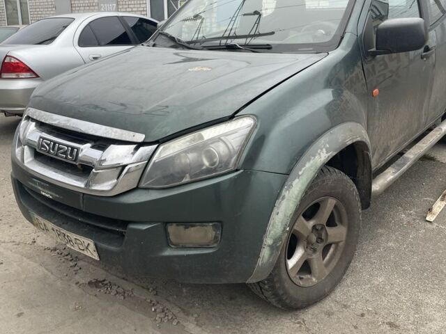 Зелений Ісузу D-Max, об'ємом двигуна 2.5 л та пробігом 300 тис. км за 3500 $, фото 1 на Automoto.ua