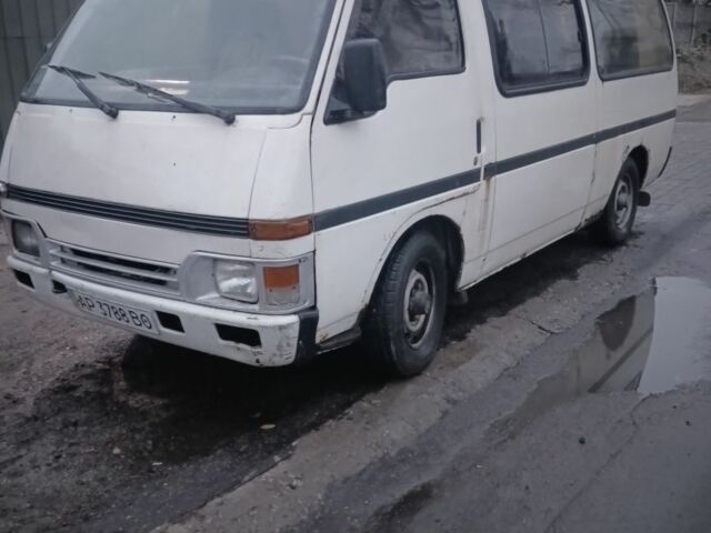 Белый Исузу Миди пасс., объемом двигателя 2 л и пробегом 300 тыс. км за 400 $, фото 1 на Automoto.ua
