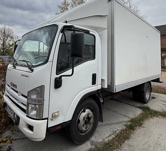 Білий Ісузу NPR, об'ємом двигуна 6 л та пробігом 301 тис. км за 17900 $, фото 1 на Automoto.ua