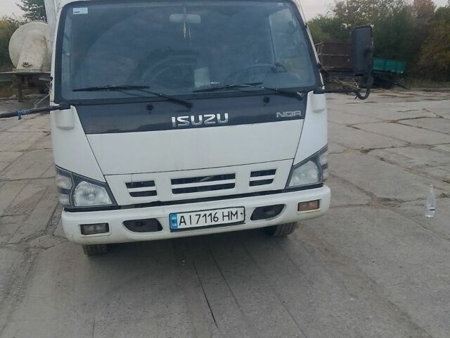 Білий Ісузу NQR, об'ємом двигуна 5.19 л та пробігом 645 тис. км за 12300 $, фото 1 на Automoto.ua