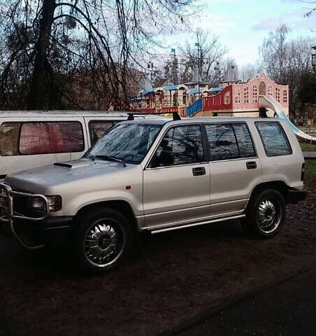 Сірий Ісузу Trooper, об'ємом двигуна 3.1 л та пробігом 265 тис. км за 4650 $, фото 1 на Automoto.ua