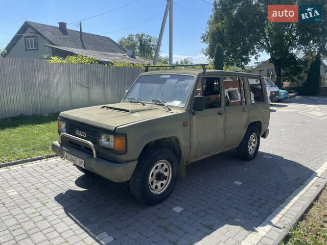 Зеленый Исузу Трупер, объемом двигателя 2.8 л и пробегом 300 тыс. км за 2500 $, фото 1 на Automoto.ua
