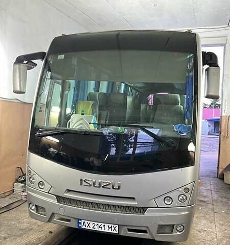 Сірий Ісузу Turquoise, об'ємом двигуна 5.19 л та пробігом 365 тис. км за 33300 $, фото 1 на Automoto.ua