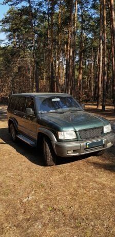 Зеленый Исузу Другая, объемом двигателя 3.5 л и пробегом 150 тыс. км за 5000 $, фото 1 на Automoto.ua