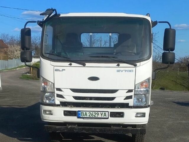 Белый Исузу EV100, объемом двигателя 0 л и пробегом 1 тыс. км за 63000 $, фото 1 на Automoto.ua