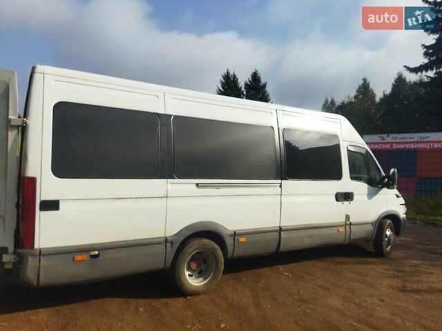 Белый Ивеко 35С13, объемом двигателя 2.8 л и пробегом 400 тыс. км за 5850 $, фото 1 на Automoto.ua
