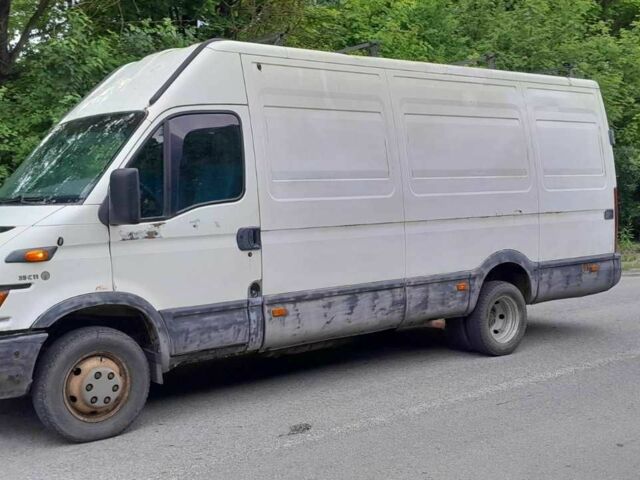 Белый Ивеко Дейли 4x4, объемом двигателя 2.8 л и пробегом 480 тыс. км за 2200 $, фото 1 на Automoto.ua