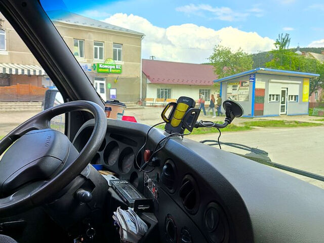 Белый Ивеко Дейли, объемом двигателя 2.8 л и пробегом 200 тыс. км за 5000 $, фото 1 на Automoto.ua