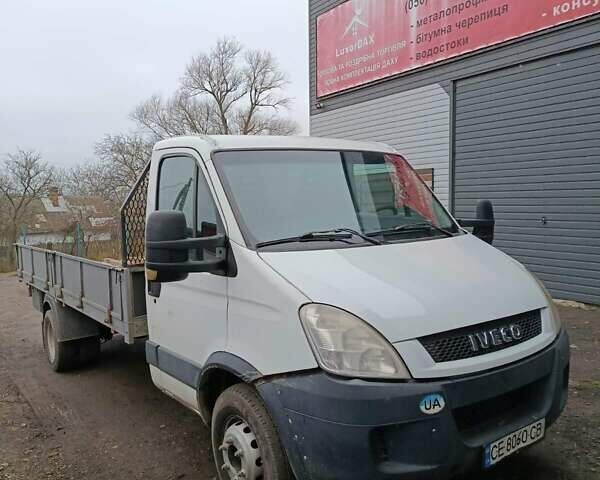 Белый Ивеко Дейли, объемом двигателя 3 л и пробегом 400 тыс. км за 15800 $, фото 1 на Automoto.ua