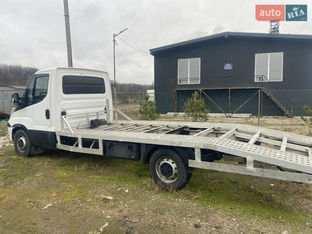 Белый Ивеко Дейли, объемом двигателя 3 л и пробегом 430 тыс. км за 14900 $, фото 1 на Automoto.ua
