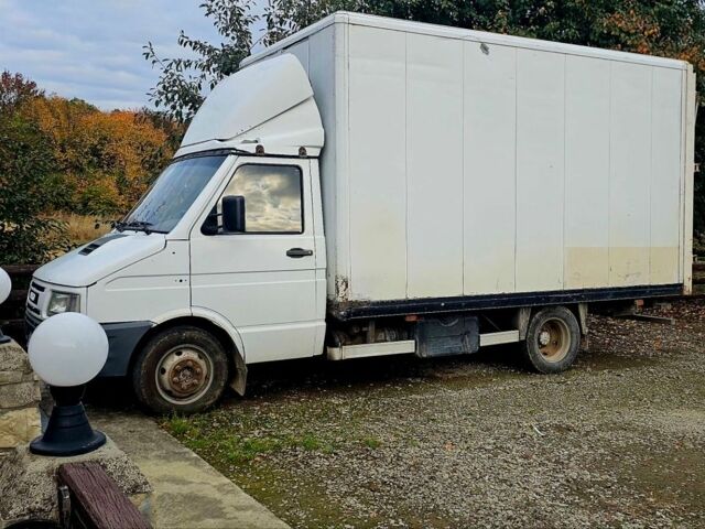 Білий Івеко Дейлі, об'ємом двигуна 2.8 л та пробігом 450 тис. км за 3500 $, фото 1 на Automoto.ua