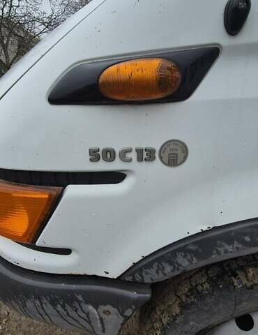 Белый Ивеко Дейли, объемом двигателя 2.8 л и пробегом 385 тыс. км за 5300 $, фото 1 на Automoto.ua