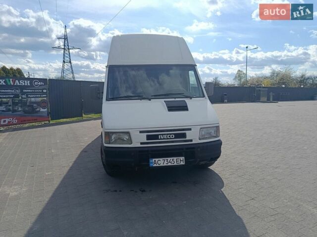 Белый Ивеко Дейли, объемом двигателя 2.8 л и пробегом 500 тыс. км за 4100 $, фото 1 на Automoto.ua