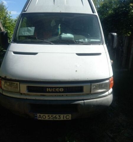 Белый Ивеко Дейли, объемом двигателя 2.8 л и пробегом 280 тыс. км за 4600 $, фото 1 на Automoto.ua