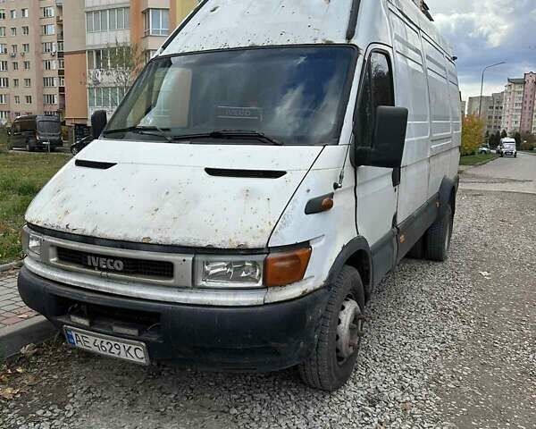 Івеко Дейлі 2004 у Івано-Франківську на Automoto.ua Білий Івеко Дейлі, об'ємом двигуна 2.8 л та пробігом 502 тис. км за 6900 $, фото 1 на Automoto.ua